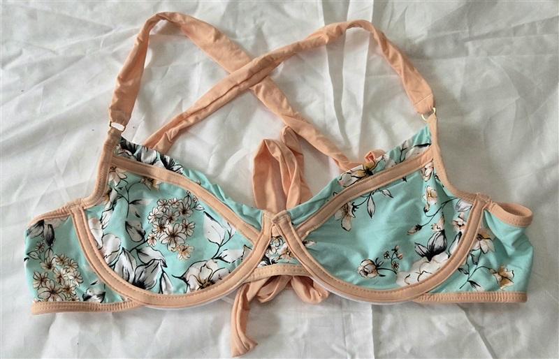 NWT Pilyq S Perla Underwire Bikini Swim Top Dogwood Aqua Peach 130026