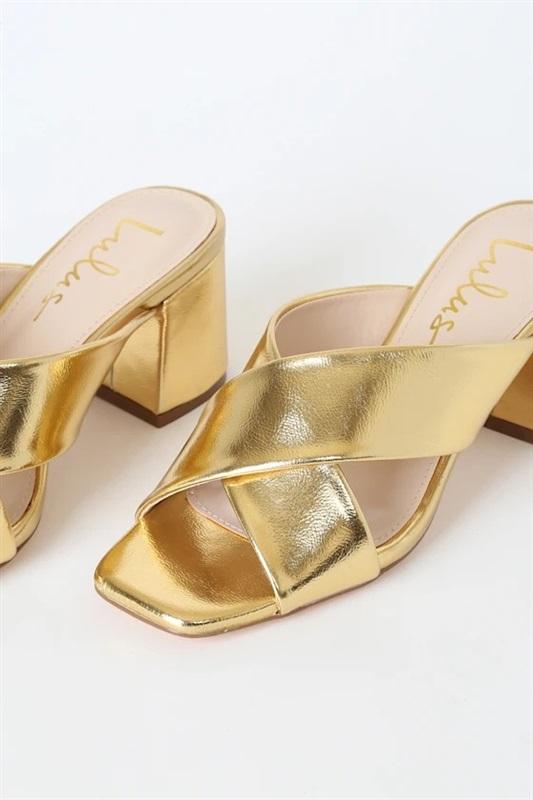 NWT Lulus 7.5 Ybarra Gold Chunky Heel Slides Sandals 130066