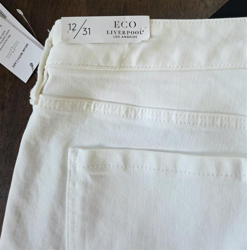 NWT Liverpool 12/31 CHARLIE CROP Skinny Jeans White 130093
