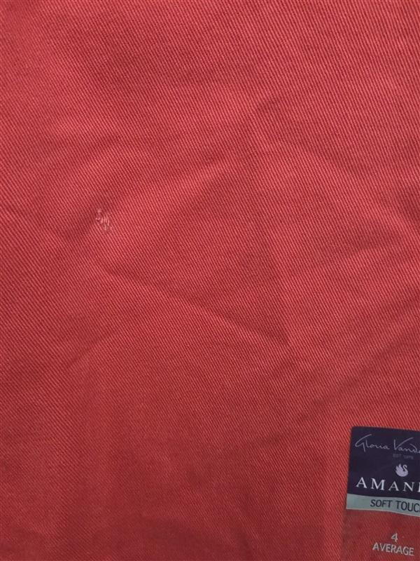 NWT Gloria Vanderbilt 4 Average Amanda Tapered Leg Red Jeans 130238