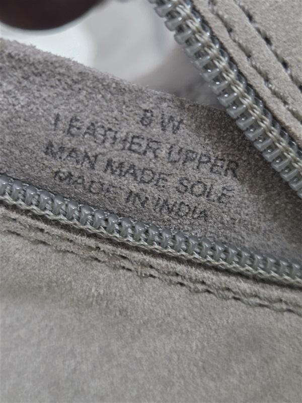 NWOT Diba 9 Gray Suede Stacked Heel Ankle Boots 130259