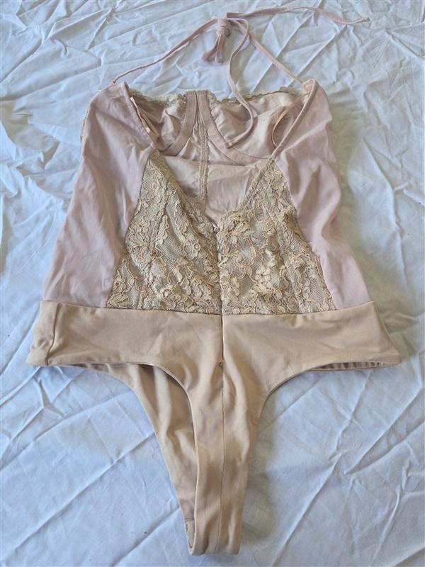 NWPT NBD S Daiquiri Bodysuit Lace Nude & Pink Halter Thong 130272