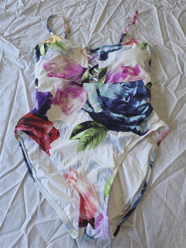 NWT La Blanca 8 Bloomfield Floral Maillot White 1pc Swimsuit 130288