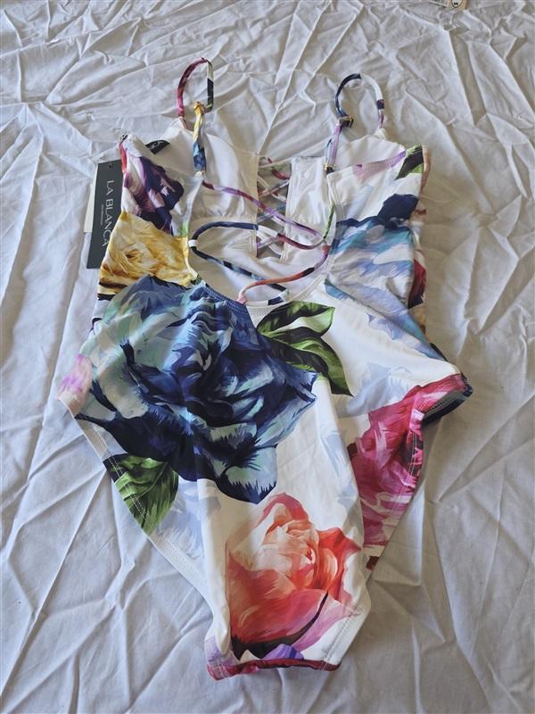 NWT La Blanca 8 Bloomfield Floral Maillot White 1pc Swimsuit 130288