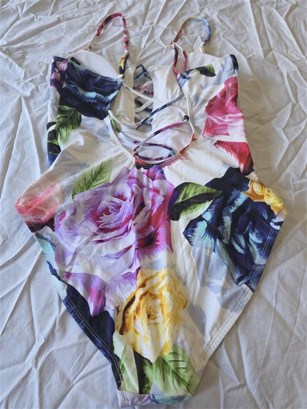 NWT La Blanca 6 Bloomfield Floral Maillot White 1pc Swimsuit 130289