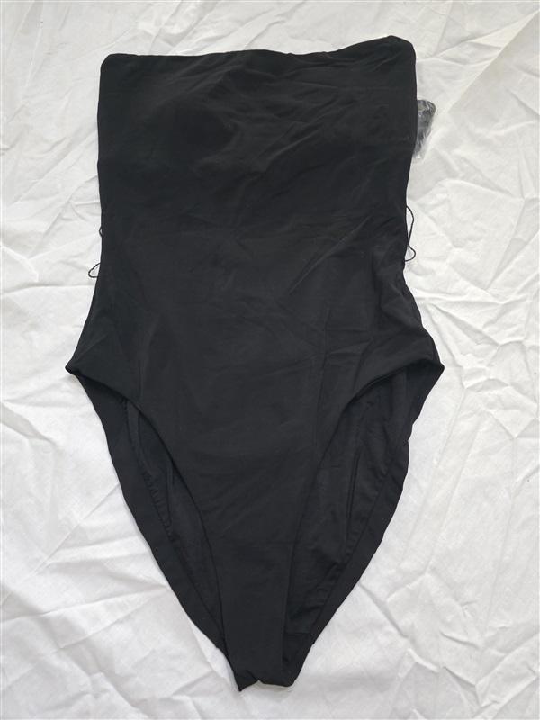 NWOTD Robin Piccone 8 Luca Bandeau 1PC Swimsuit Black 130324