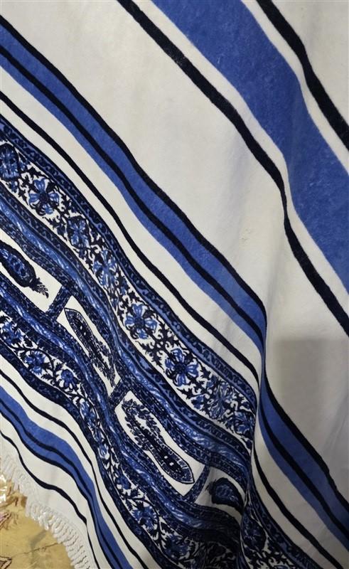 NWTOD The Beach People Joie Blue White Round Towel Fringe 130343