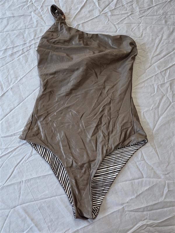 NWT Max Mara 8 Pecos Ring One-Shoulder Reversible One Piece Swimsuit 130370