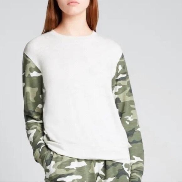 NWT Monrow XS Sweatshirt T Shirt Grey Camo Long Sleeve Slub 130377