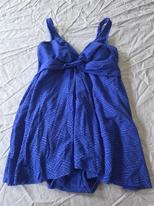 NWOT Swim Solutions 8 Crochet Flyaway Tummy 1PC Swimsuit Bright Blue 130396