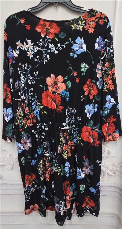 NWOT Kaileigh 2X Poppy Floral Wrap Dress Black Deep V 130463
