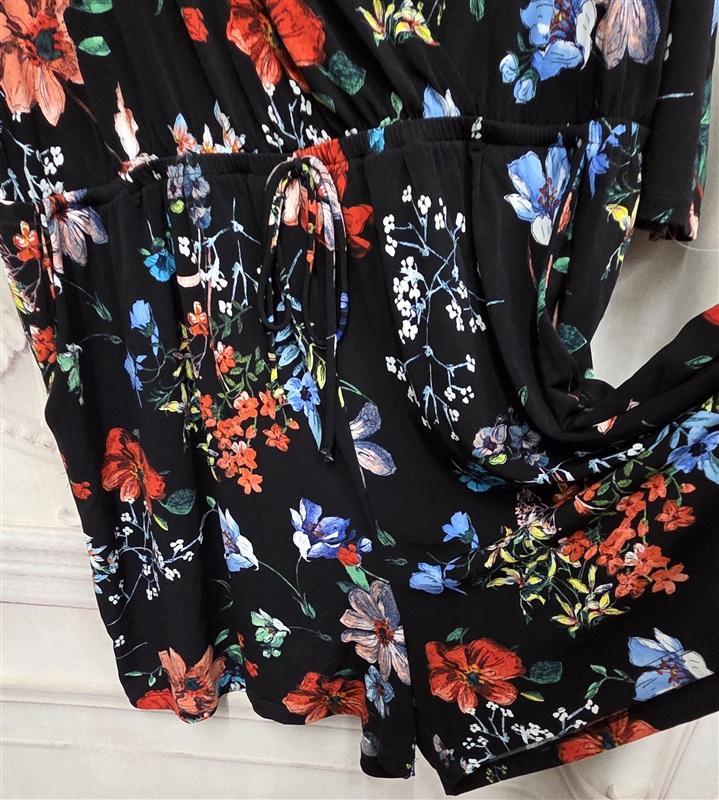 NWOT Kaileigh 2X Poppy Floral Wrap Dress Black Deep V 130463