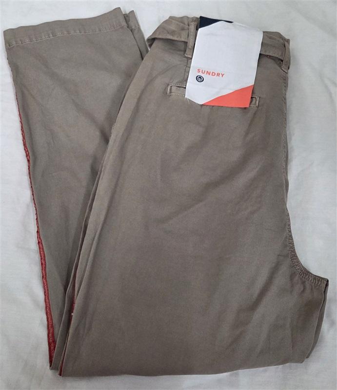 NWT Sundry 31 L’automne cargo pant Khaki Tie Front 130508