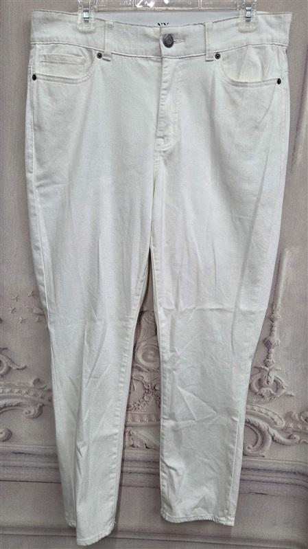 PO New York & Co 14 Curvy Sculpting Skinny White Jeans 130521