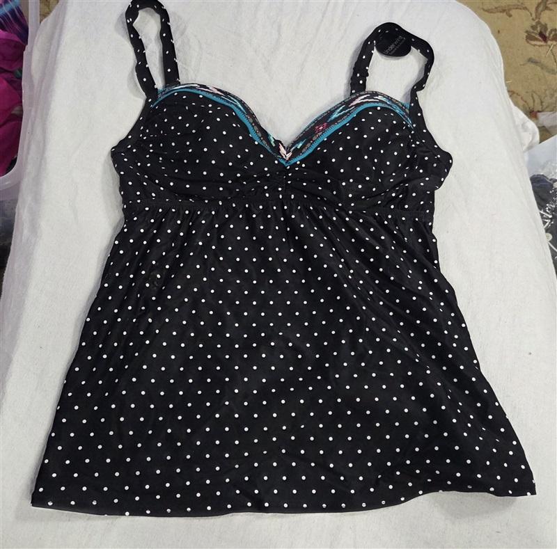 NWT Coco Reef 32/34D Divine Power Underwire Black Polka Dot Tankini 130547