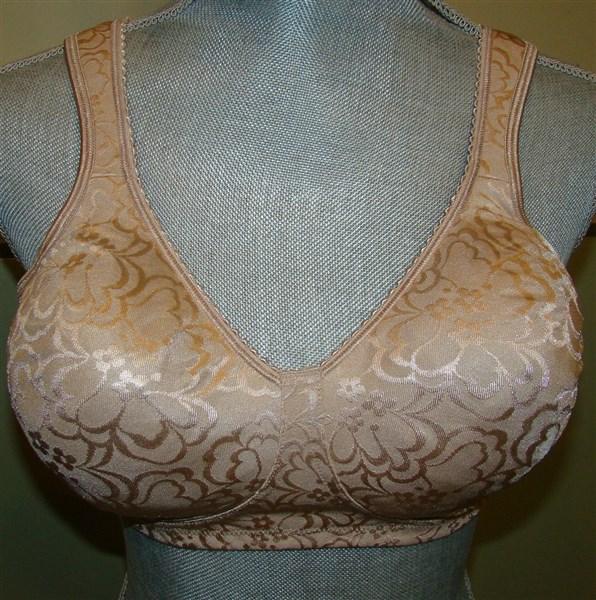 NWOT Playtex 42C 18 Hour Ultimate Lift and Support Bra 4745 Beige 130571
