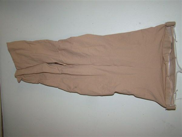 NWOt Spanx Red Hot Sz 5 1842 Super Control High Waist Mid Thigh Firmer 130579