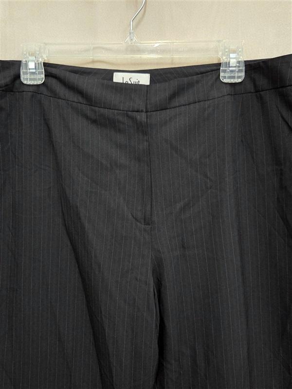 NWOT Le Suit Pants 14 Black Gray Pinstripe Dress Trousers 130687