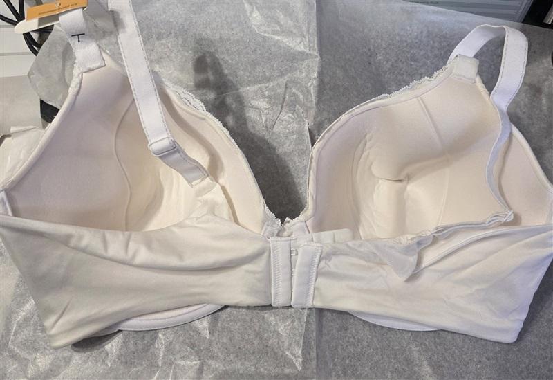 NWOT Maidenform 38DD Comfort Devotion Embellished Ex Cvage Bra 9404 White 130714