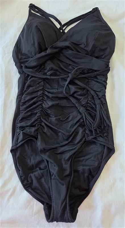 NWOT Seafolly 4 USA Wrap Front Ruched Panel Black Swimsuit 130772