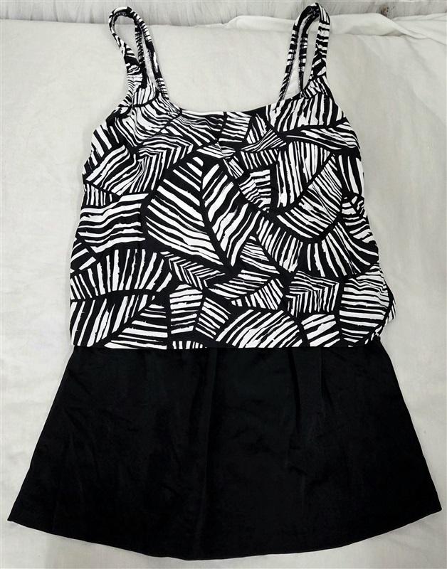 NWT Maxine Of Hollywood 16 Black White Palm Frond 1pc Swim Dress 130795