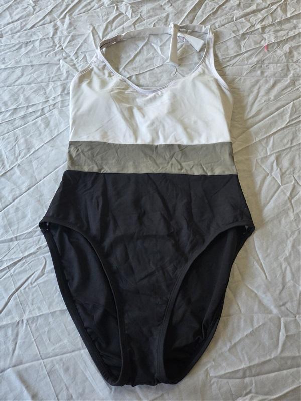 NWT Bleu Rod Beattie 10 Halter Colorblock White Black Gray 130814