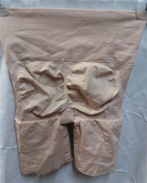 NWOT ASSETS Red Hot Label Spanx S Flatout Mid-Thigh Shaper FS3915 Beige 130827