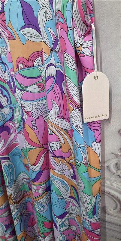 NWT Van Winkle M Satin Side Slit V-Neck Maxi Chemise Retro Paisley 131014