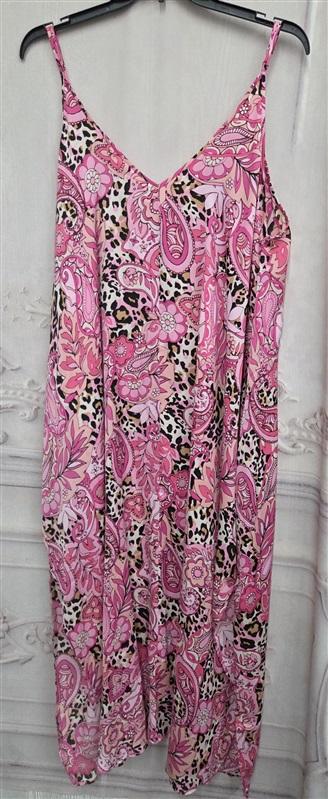 NWT Van Winkle 2X Satin Side Slit V-Neck Maxi Chemise Paisley Animal Pink 131018