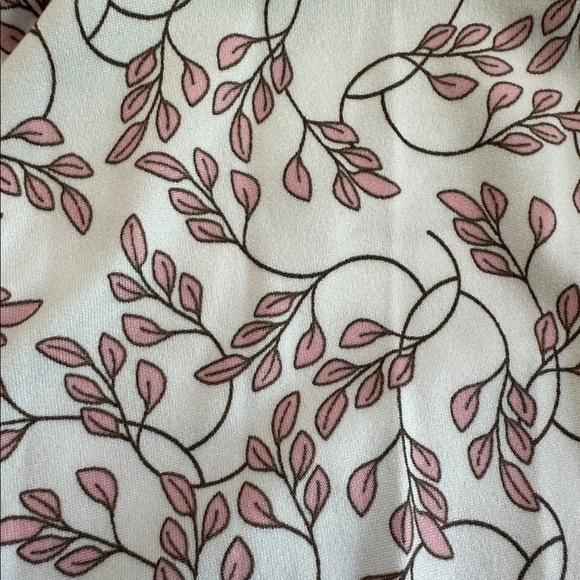 Miss Elaine 3X Pink Leaves Short Sleeveless Keyhole Fitted Nightgown 131091