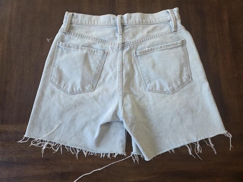 NWTD Frame 25 Denim Blue Le Tour Cut off Shorts Distressed Raw Hem 131275