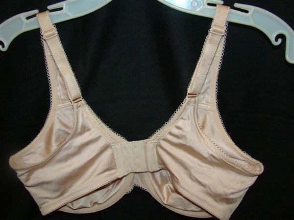 NWT Wacoal 34C Basic Beauty Full Figure Underwire Bra 855192 Beige 131320