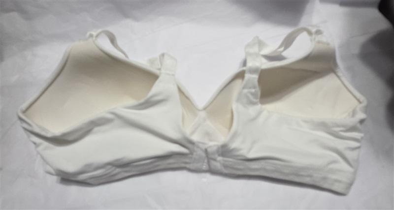 NWOTD Warner's 40B Cloud 9 Full-Coverage Wire-Free Contour Bra 1269 White 131328