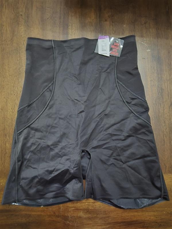 NWT Miraclesuit 2XL Fit & Firm Hi Waist Bike Pant 2358 Black 131368