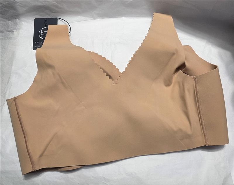 NWT Evelyn Bobbie LG Evelyn Seamless Wirefree Bra Beige 131415