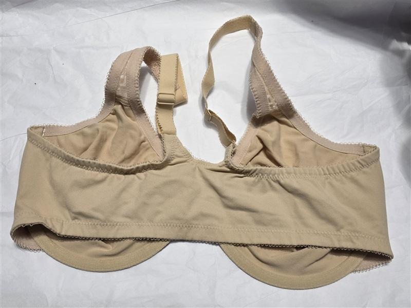 NWOT Wacoal 38DD Soft Embrace Lace Detail Front-Close Bra 851311 Beige 131427