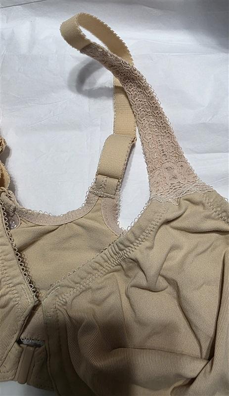 NWOT Wacoal 38DD Soft Embrace Lace Detail Front-Close Bra 851311 Beige 131427