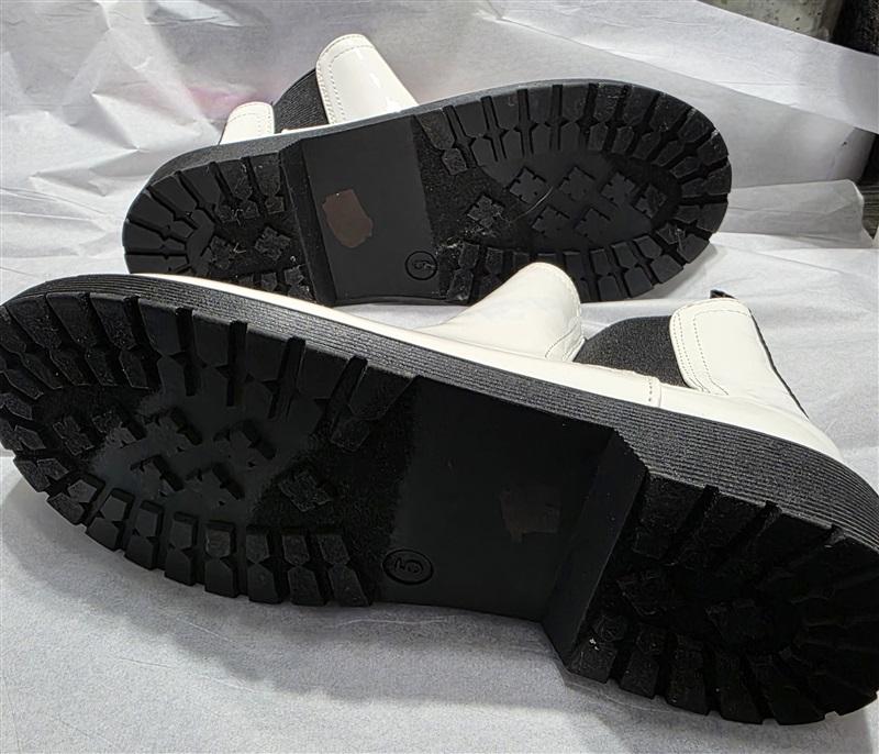 NWOTD Madden Girl 5 MKWEEN Faux Patented Leather Lug Boots White 131455