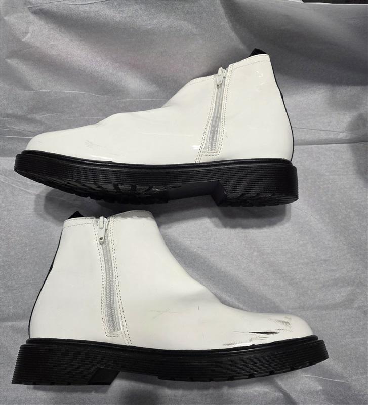 NWOTD Madden Girl 5 MKWEEN Faux Patented Leather Lug Boots White 131455