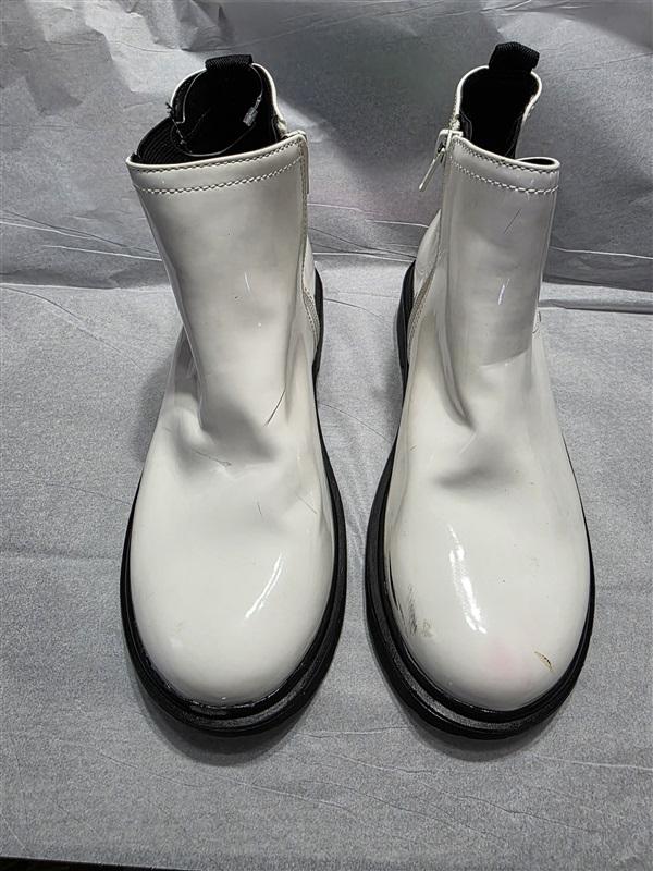NWOTD Madden Girl 5 MKWEEN Faux Patented Leather Lug Boots White 131455
