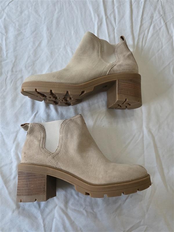 NWOT Lucky Brand 7.5 Sumah Suede Leather Tan Lug Ankle Boots 131458