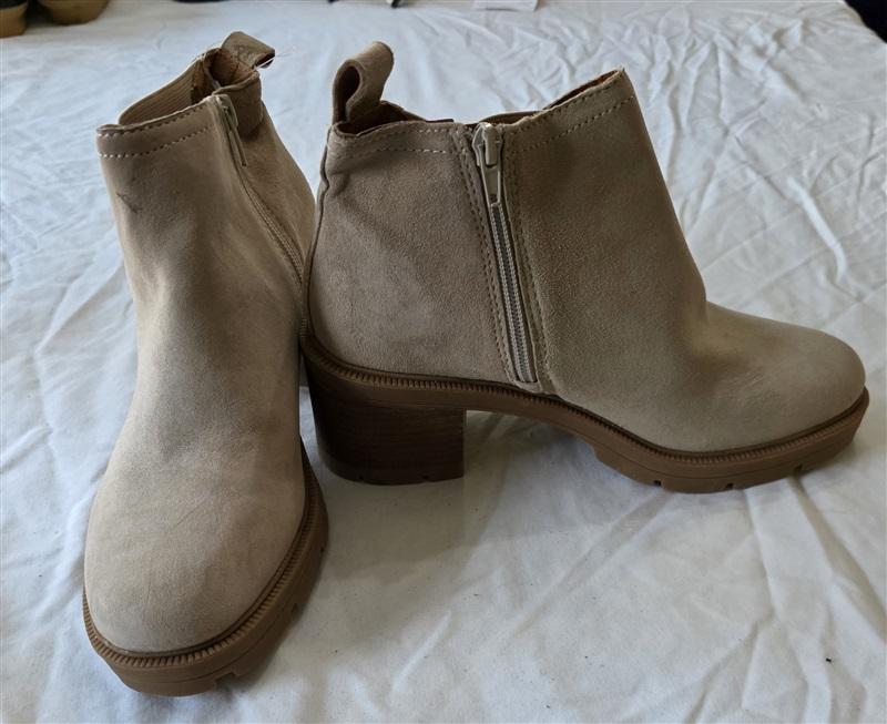 NWOT Lucky Brand 7.5 Sumah Suede Leather Tan Lug Ankle Boots 131458