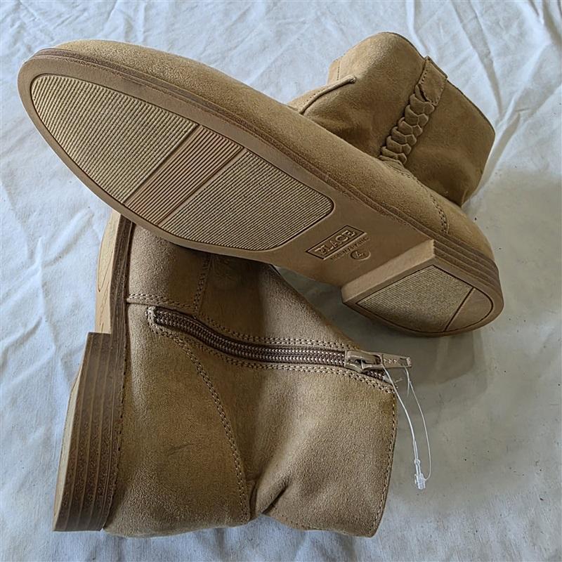 NWOT The Place 4 Girl's Ankle Booties Faux Suede Zip Up 131468