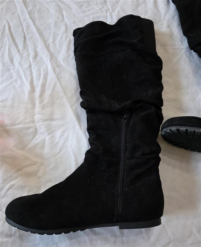NWOT Rampage 6.5 Britton Slouch Boots Black Faux Suede 131488