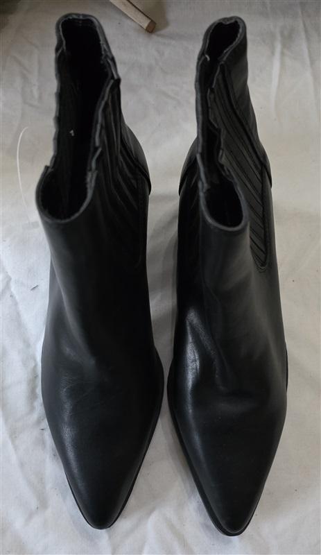 NWOT Steve Madden 10 Gutherie Western Pointy Toe Heeled Boots Black 131491