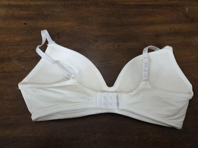 NWOt Parisian 34B Cushion Comfort Wirefree Contour Bra Ivory Lace 131506