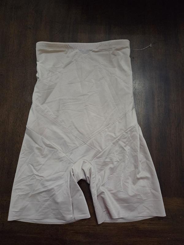 NWOT MiracleSuit M Comfy Curves Firm High-Waist Thigh Slimmer 2519 Beige 131549