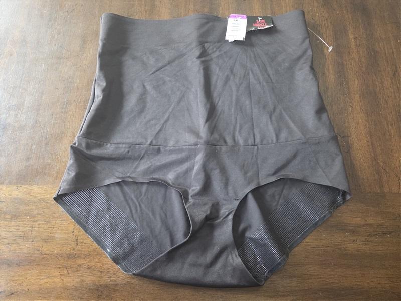 NWT Miraclesuit 2x Comfy Curves High-Waist Shaper 2515 Black 131577