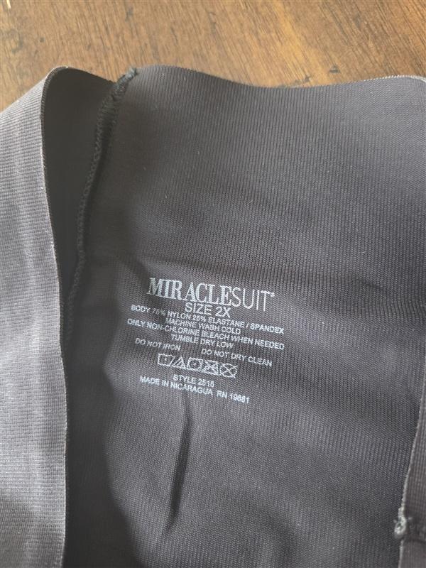 NWT Miraclesuit 2x Comfy Curves High-Waist Shaper 2515 Black 131577