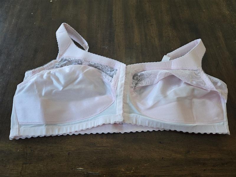 NEW Glamorise 48D MagicLift Front Close Support Bra 1200 Pink 131581